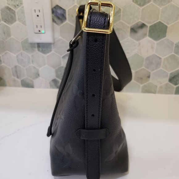 LOUIS VUITTON CARRYALL PM - Picture 8 of 17